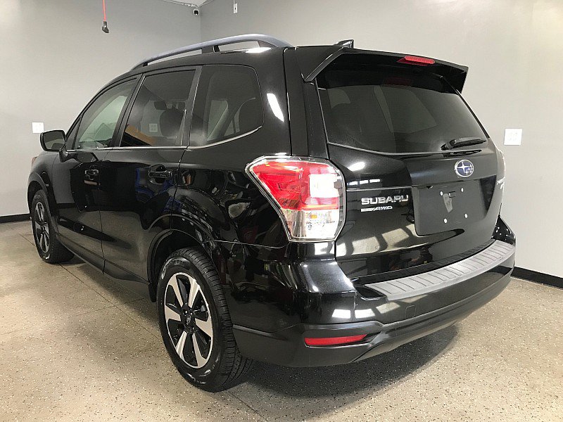 Used 2017 Subaru Forester 2.5i Limited AWD/4WD image 5