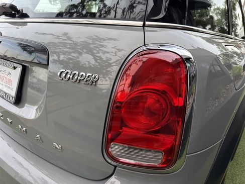 Used 2017 MINI Cooper Countryman FWD image 12