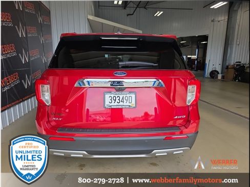 Used 2024 Ford Explorer XLT w/ Equipment Group 202A AWD/4WD image 5