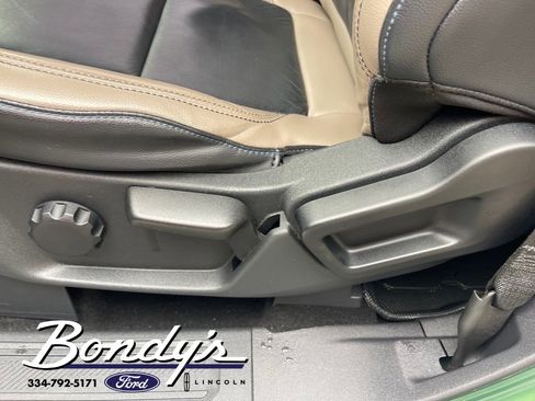 Used 2022 Ford Bronco Wildtrak image 12