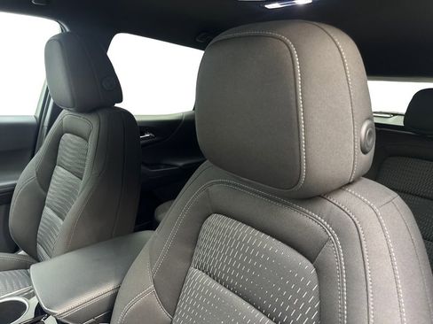 Used 2025 Chevrolet Equinox LT FWD image 27