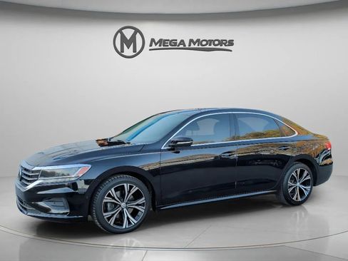 Used 2020 Volkswagen Passat 2.0T SEL image 2