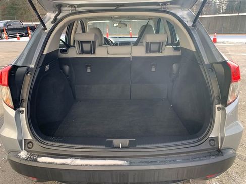 Used 2022 Honda HR-V LX image 13