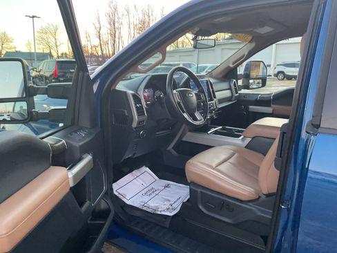 Used 2022 Ford F250 Lariat image 6