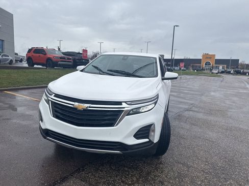 Used 2022 Chevrolet Equinox LT image 14
