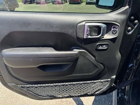 Used 2020 Jeep Wrangler Unlimited Rubicon image 38