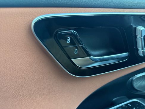 Certified 2026 Mercedes-Benz C 300 4MATIC Sedan image 26