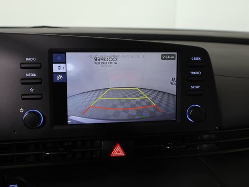 Certified 2025 Hyundai Elantra Sport image 6