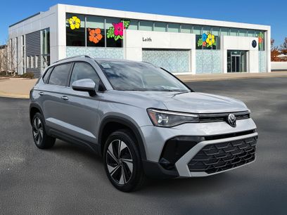 New 2025 Volkswagen Taos SE