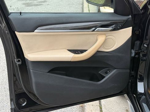 Used 2018 BMW X1 sDrive28i image 23