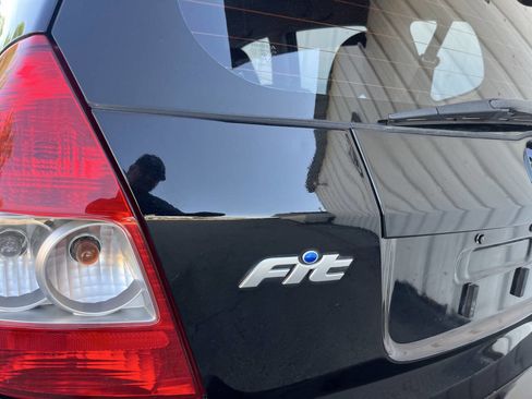 Used 2008 Honda Fit Sport image 37