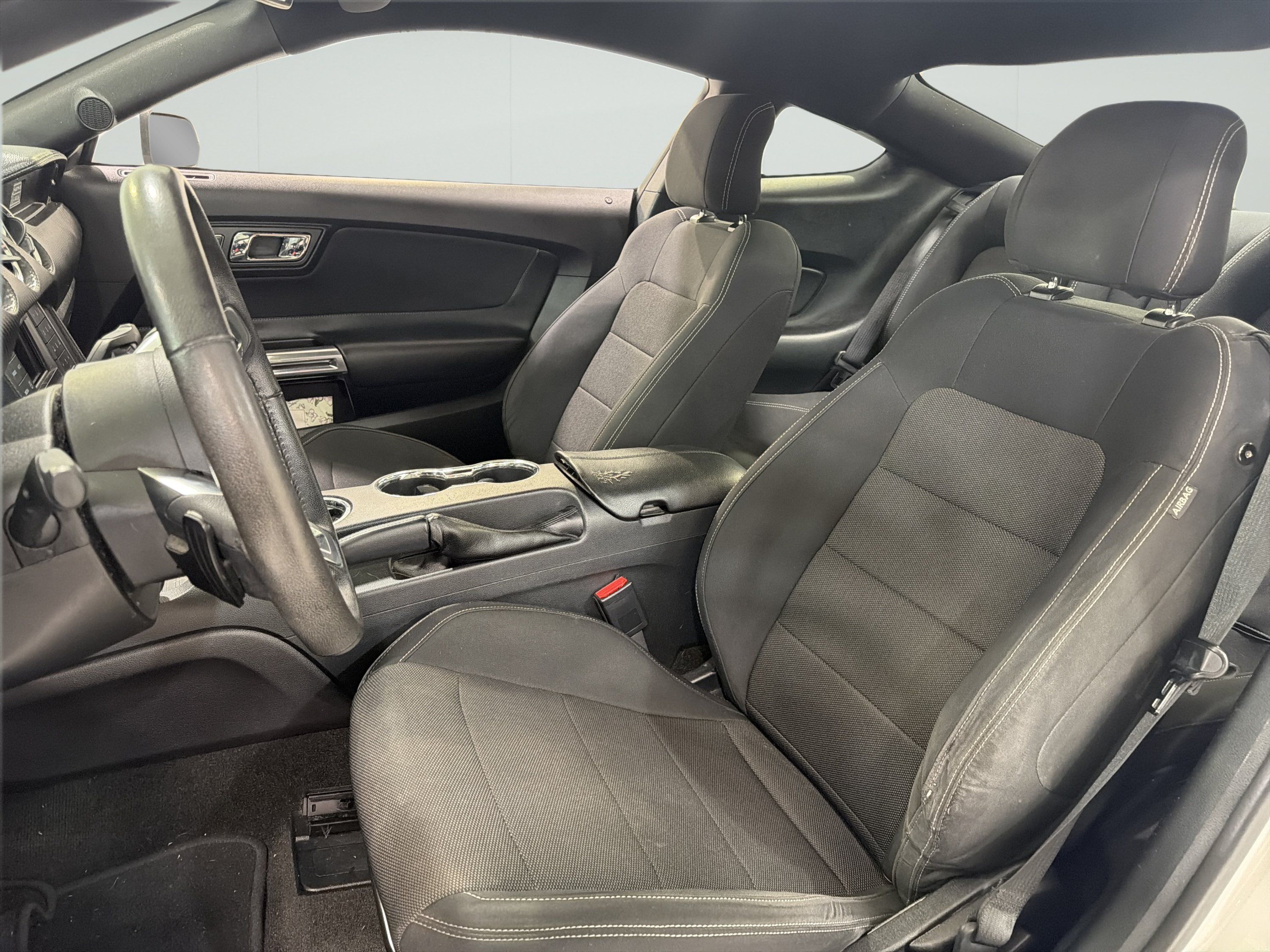 Used 2015 Ford Mustang Coupe RWD image 12
