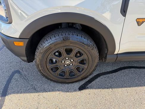 Used 2025 Ford Bronco Sport Badlands image 24