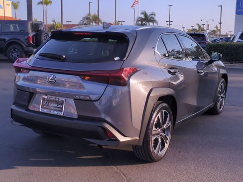 Used 2024 Lexus UX 250h FWD image 6