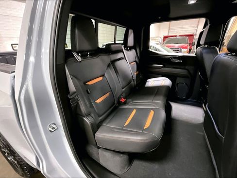 Used 2025 GMC Sierra 1500 AT4 w/ Technology Package image 20