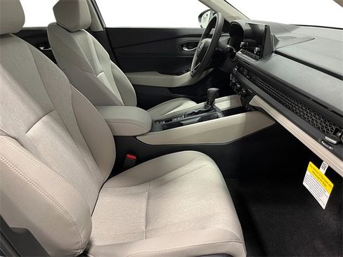 New 2025 Honda Accord SE image 27