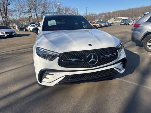 Used 2024 Mercedes-Benz GLC 300 4MATIC image 8
