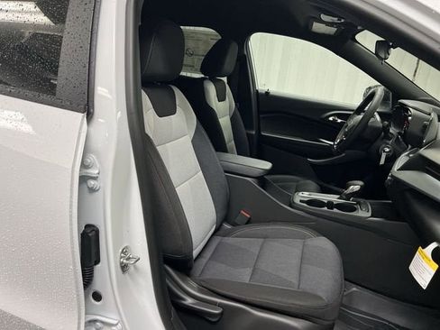 New 2026 Chevrolet Trax RS FWD image 25