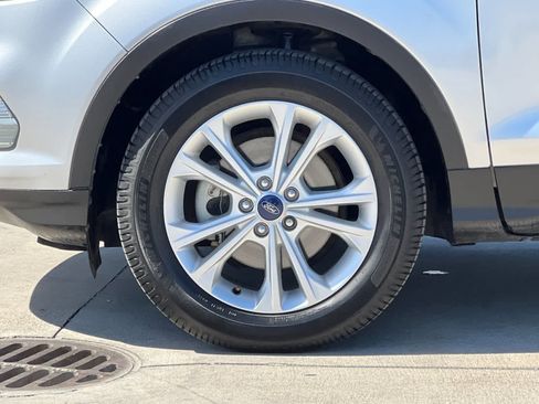 Used 2018 Ford Escape SE FWD image 26