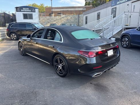 Used 2025 Mercedes-Benz E 350 4MATIC Sedan image 7