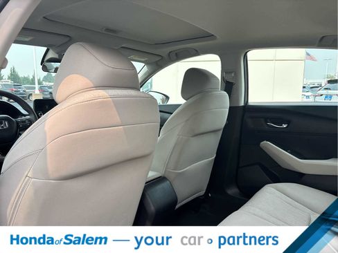 Used 2023 Honda Accord EX image 12