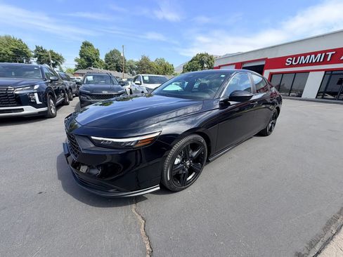 Used 2024 Honda Accord Sport image 8