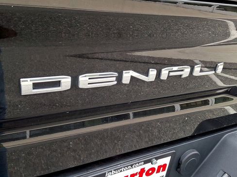 Used 2022 GMC Sierra 3500 Denali image 31