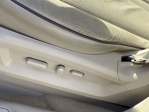 Used 2014 Lincoln MKX FWD w/ Equipment Group 102A image 51