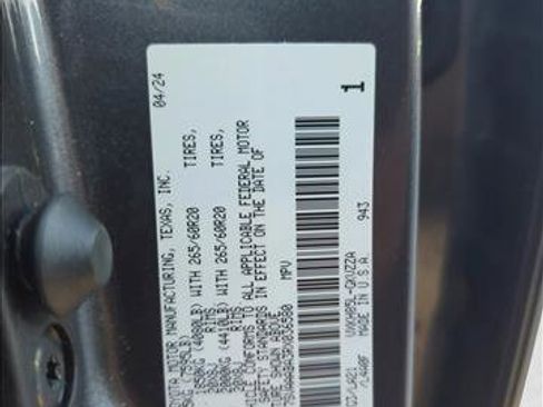 Used 2024 Toyota Sequoia Platinum AWD/4WD image 28