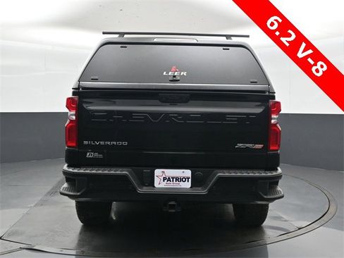 Used 2024 Chevrolet Silverado 1500 ZR2 w/ Technology Package image 9