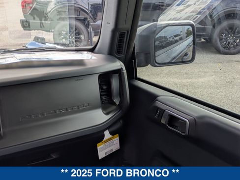 New 2025 Ford Bronco Badlands AWD/4WD image 55