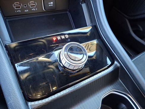 Certified 2024 Jeep Grand Cherokee Altitude image 12