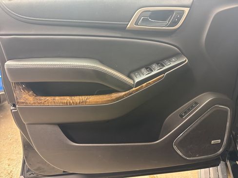 Used 2016 GMC Yukon Denali w/ Open Road Package image 24