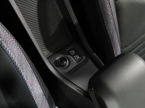 Certified 2025 MINI Cooper S image 16