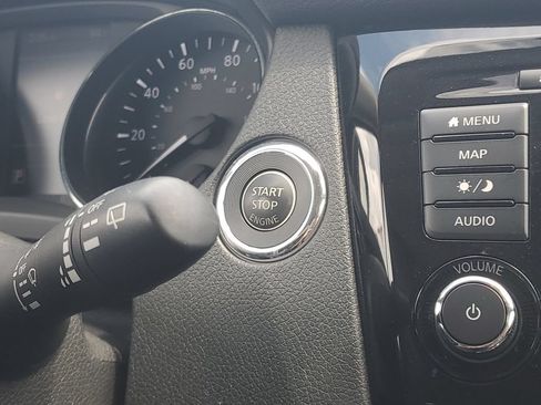 Used 2019 Nissan Rogue SL w/ Premium Package FWD image 36