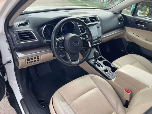 Used 2018 Subaru Outback 2.5i Limited AWD/4WD image 9