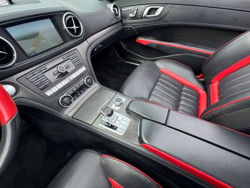 Used 2016 Mercedes-Benz SL 550 image 22