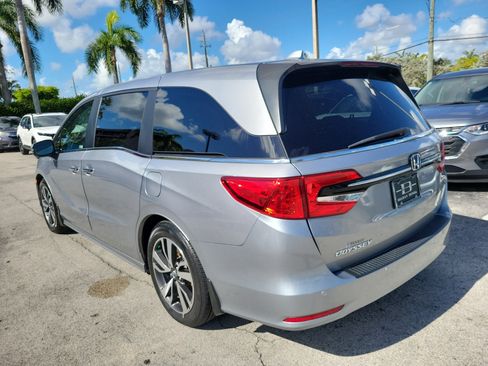 Used 2023 Honda Odyssey Touring image 4
