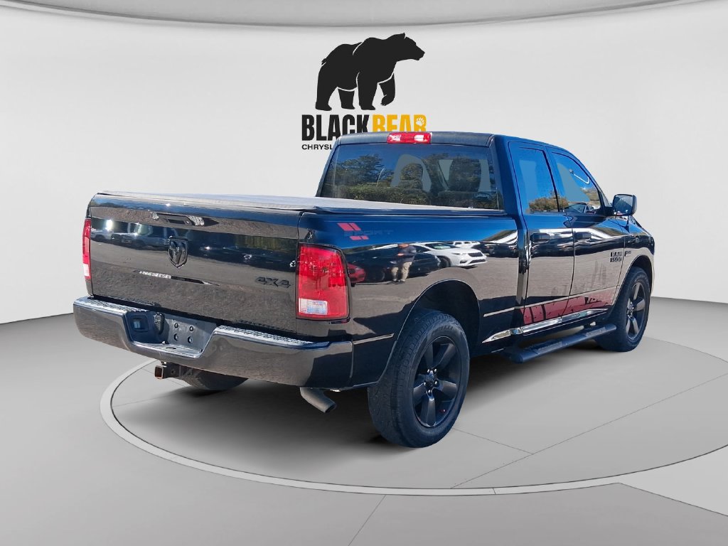 Used 2018 RAM 1500 Express w/ Black Ram 1500 Express Group AWD/4WD image 3