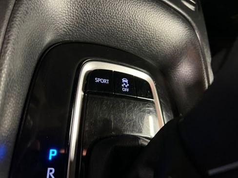 Used 2022 Toyota Corolla XSE FWD image 14