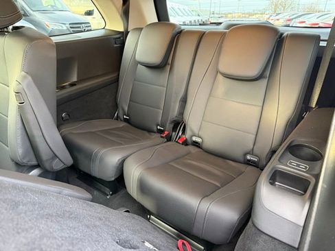 Certified 2026 Mercedes-Benz GLS 450 4MATIC image 19