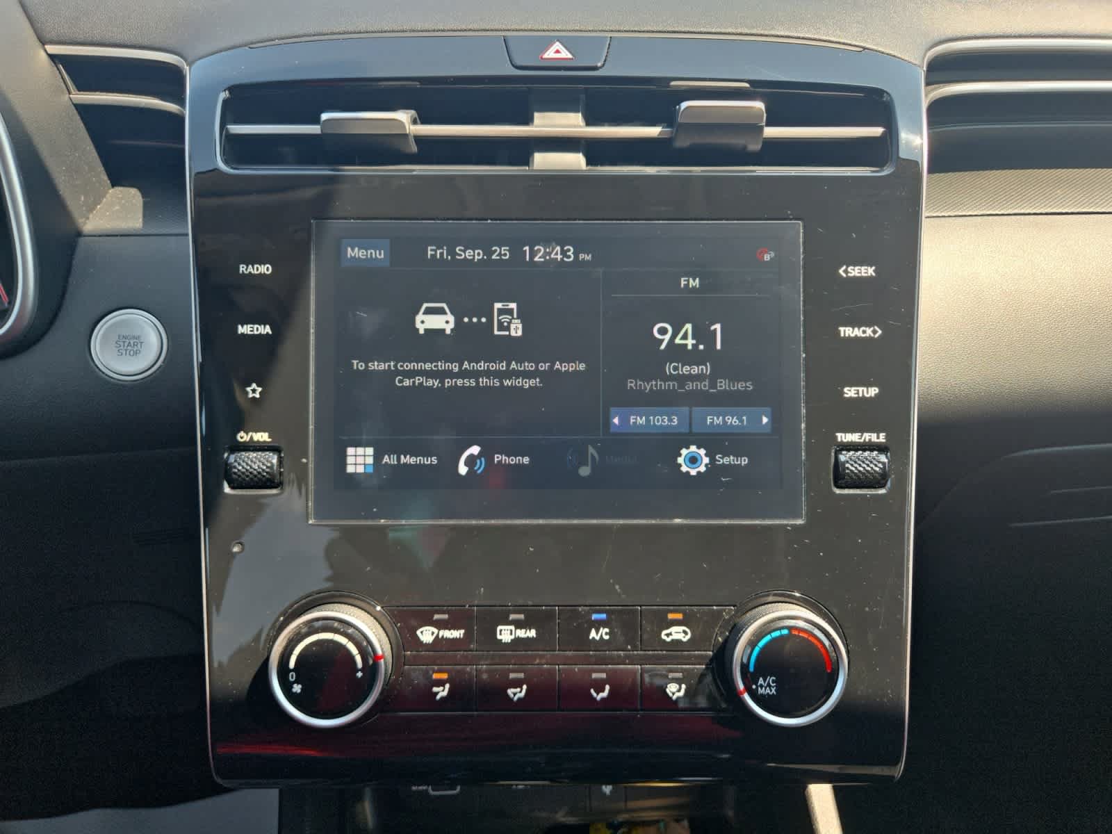 Used 2023 Hyundai Tucson SEL FWD image 16