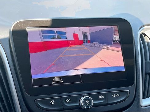 Used 2025 Chevrolet Malibu LT FWD image 14