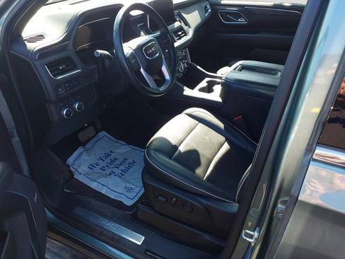 Used 2024 GMC Yukon SLT AWD/4WD image 14