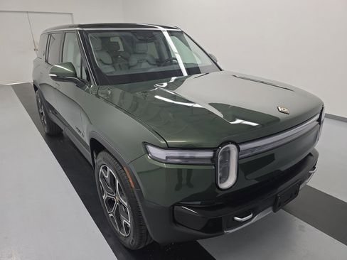Used 2025 Rivian R1S Adventure AWD/4WD image 7