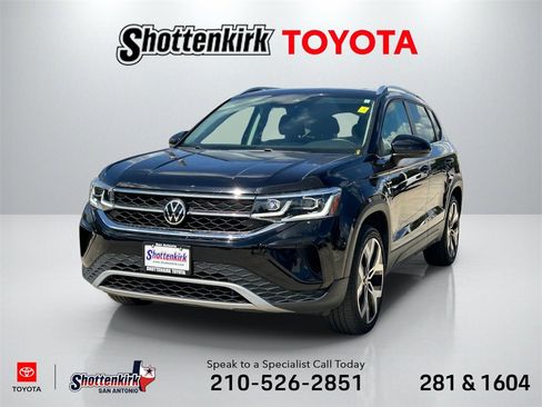 Used 2022 Volkswagen Taos SEL image 1