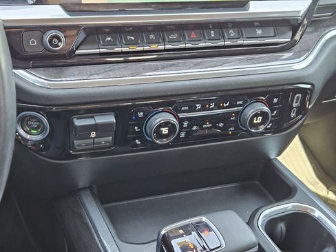 Used 2023 Chevrolet Silverado 1500 LTZ image 23