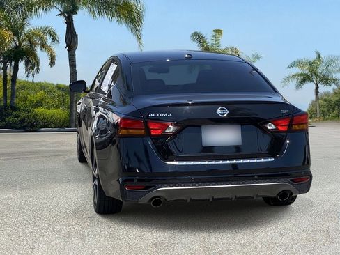 Certified 2022 Nissan Altima 2.5 SR FWD image 4