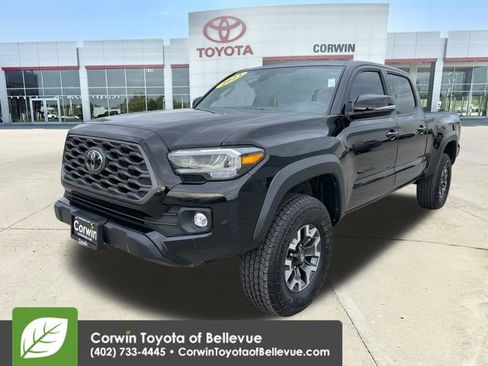 Used 2023 Toyota Tacoma TRD Off-Road AWD/4WD image 7