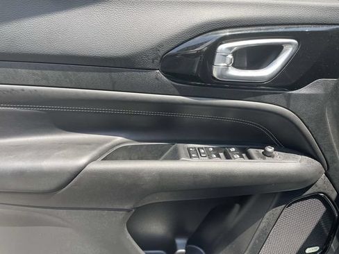 Certified 2023 Jeep Compass High Altitude AWD/4WD image 20